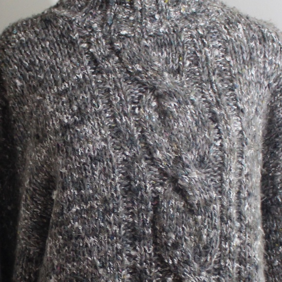 D.D. Sloane, Cable Knit mock turtle neck sweater - Picture 4 of 9